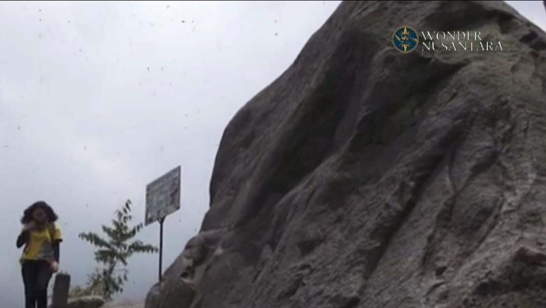 Galeri Explore Merapi Part 2: Ekspedisi Batu Alien & Bunker Kaliadem