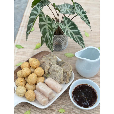 Pempek Palembang Isi 50pcs Varian Campur – Kenyal, Gurih & Lengkap