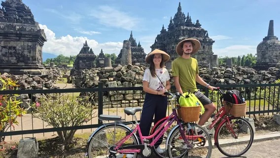 Tur Sepeda Asli Yogya — Menyusuri Warisan, Alam, dan Kehidupan Lokal Prambanan