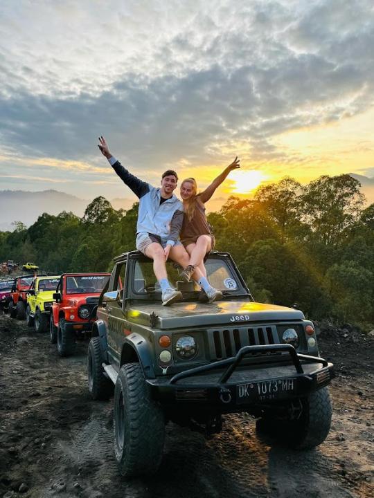Galeri Jeep Sunrise Gunung Batur – Menyapa Fajar Tanpa Mendaki