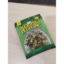 Keripik Pelecing Kangkung Taliwang — Pedas Gurih Khas Lombok dalam Setiap Kriuk