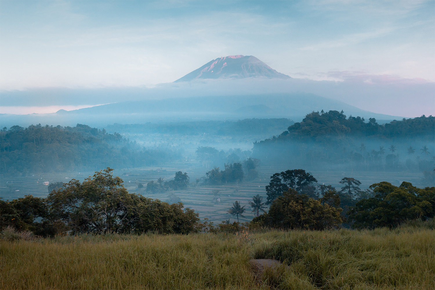 Galeri Jeep Sunrise Gunung Batur – Menyapa Fajar Tanpa Mendaki