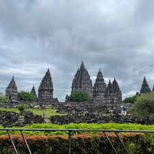 Candi Prambanan, Candi Hindu Trimurti Peninggalan Wangsa Sanjaya