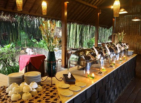 Galeri Sensasi Unik Kampung Sampireun Garut