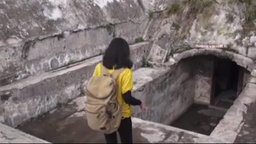 Galeri Explore Merapi Part 2: Ekspedisi Batu Alien & Bunker Kaliadem