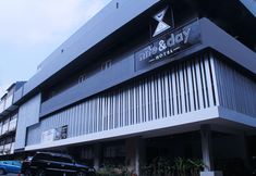 Galeri Nite & Day Surabaya - Kedungdoro Surabaya