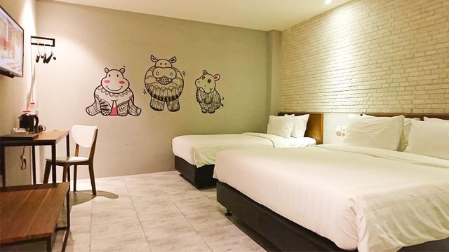 Galeri Nite & Day Surabaya - Kedungdoro Surabaya