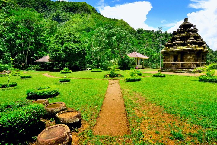 Galeri Selogriyo Temple & Trekking Java Rice Terraces – Hidden Waterfall Adventure