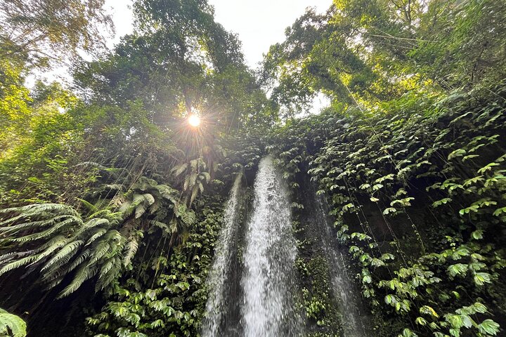 Galeri Trip : Benang Stokel, Kelambu Waterfall, Rice Field and Beach