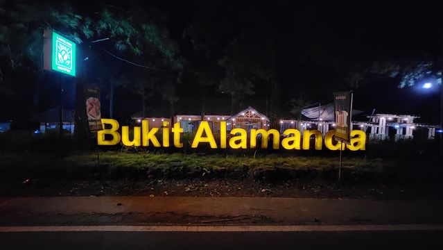 Galeri Bukit Alamanda Resort & Resto -Garut