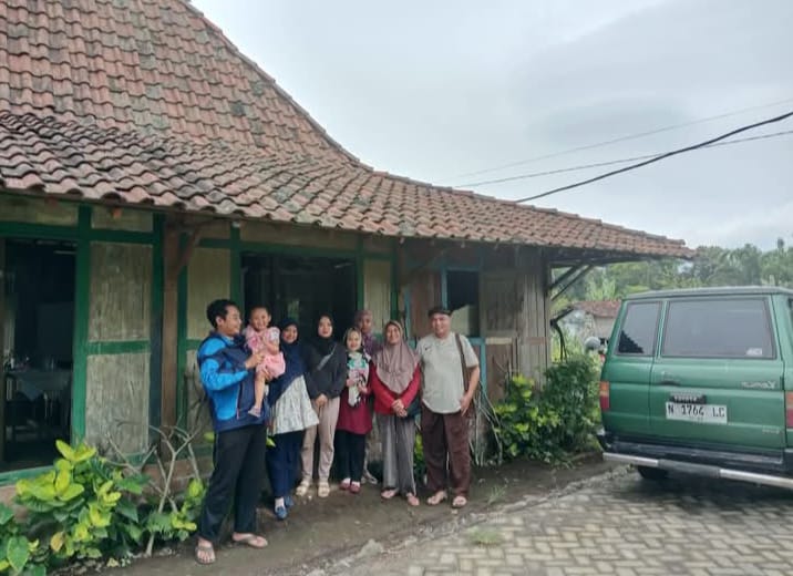 Galeri Warung Mba Nurhayati – Kopi Kletak & Soto Sawah, Temas – Batu