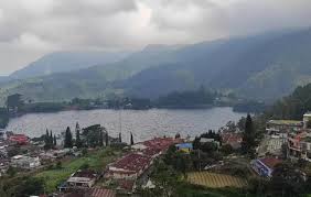 Galeri Menginap di Telaga Sarangan